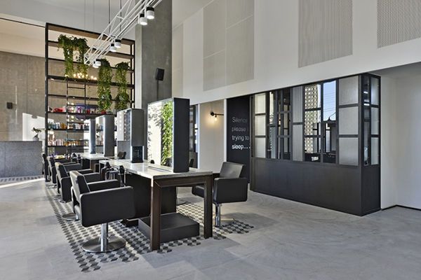 卓創(chuàng)裝飾-在合肥美發(fā)店裝修設(shè)計(jì)成這樣一定受歡迎！