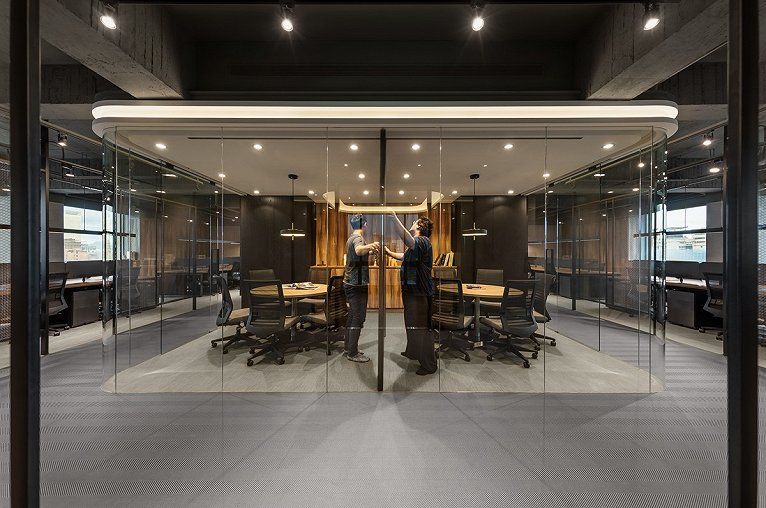 合肥工業(yè)風(fēng)暗色調(diào)辦公室裝修設(shè)計搭配賞析