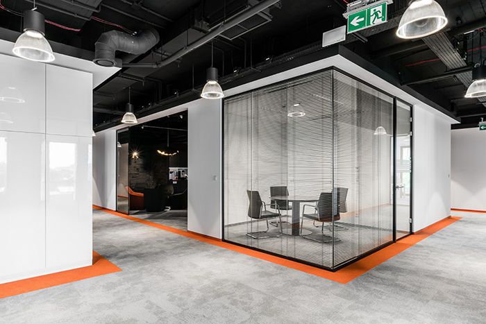 淺談現(xiàn)代簡(jiǎn)約風(fēng)格辦公室設(shè)計(jì)特點(diǎn)