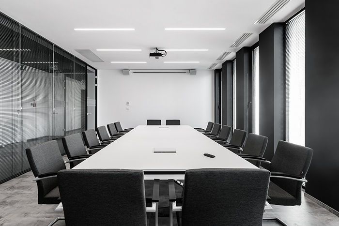 合肥現(xiàn)代簡(jiǎn)約辦公室裝修風(fēng)格會(huì)議室設(shè)計(jì)圖