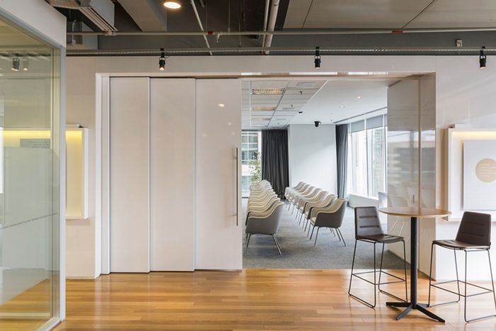 培訓(xùn)機(jī)構(gòu)應(yīng)該怎樣裝修辦公室和教室？