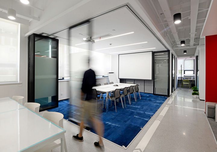 1000平辦公室裝修效果圖_辦公室裝修實景圖