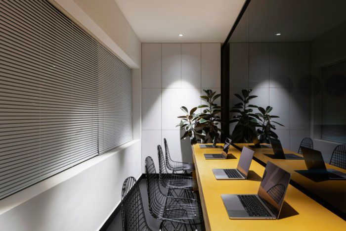 工作室設(shè)計(jì)效果圖案例