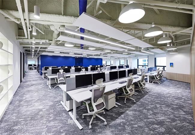 廠房辦公室裝修鋪設(shè)地毯和PVC地板選購要點(diǎn)